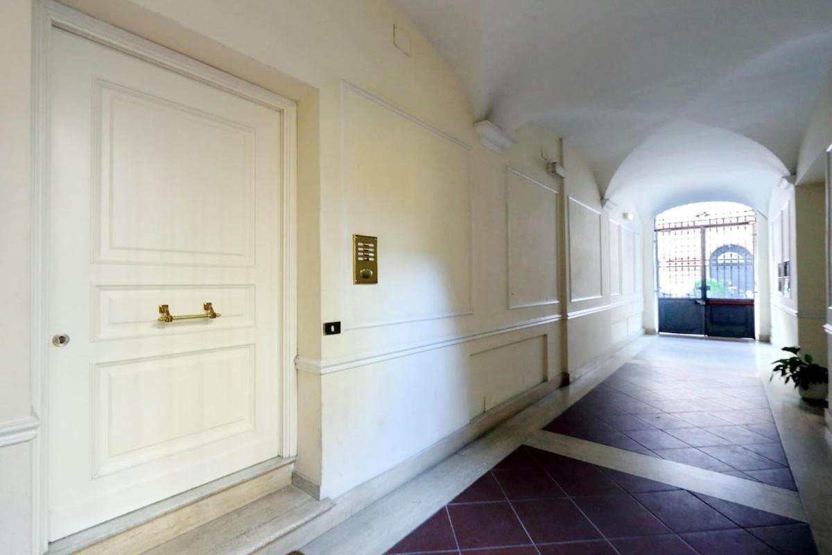 Style Apartment Julia 50 Mt From Colosseum ภายนอก รูปภาพ