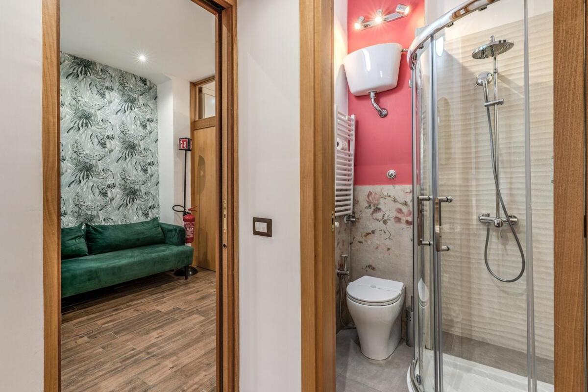 Style Apartment Julia 50 Mt From Colosseum ภายนอก รูปภาพ