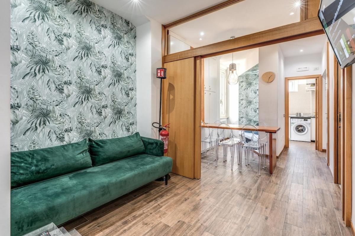 Style Apartment Julia 50 Mt From Colosseum ภายนอก รูปภาพ